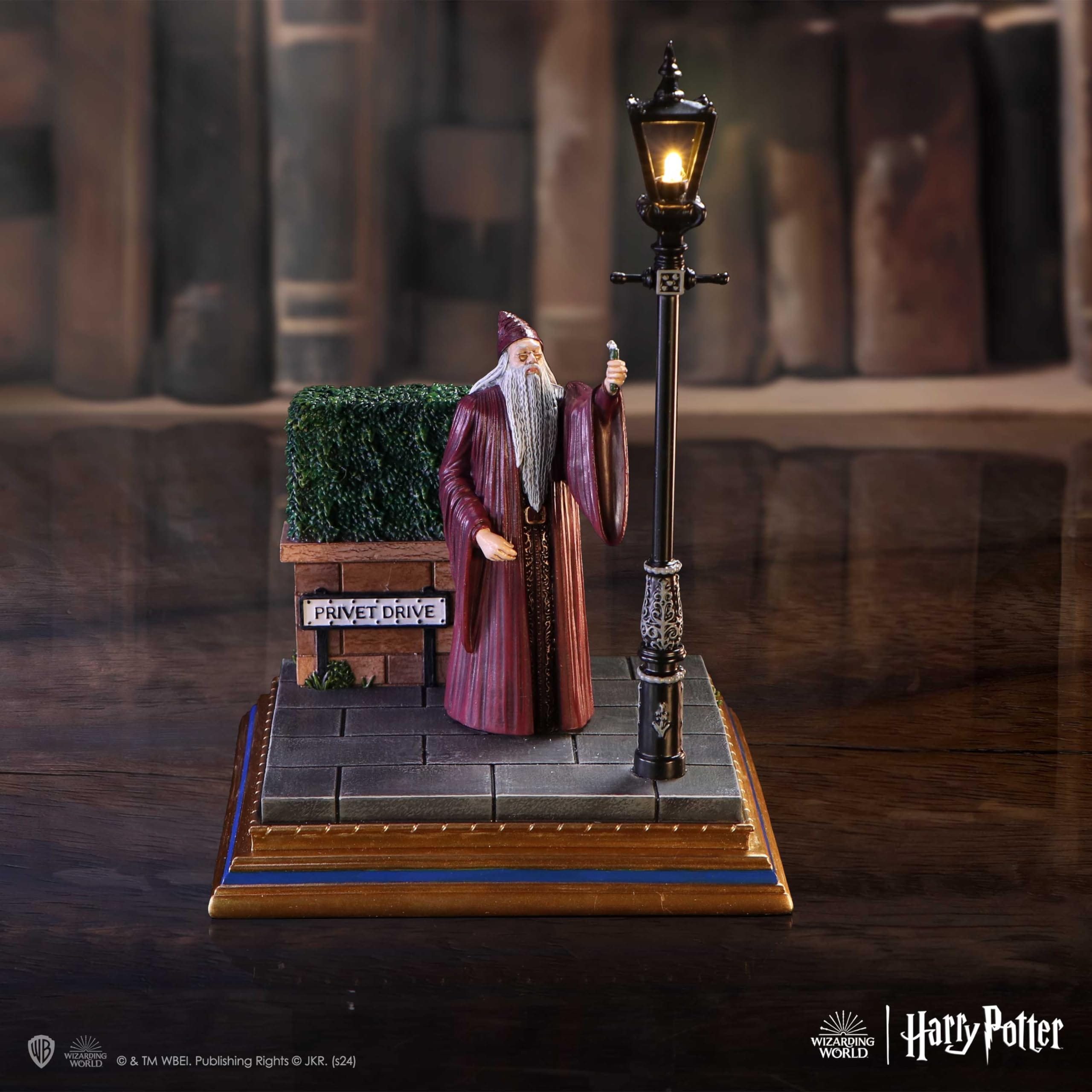 Nemesis Now Figura iluminada de Harry Potter Privet Drive de 18,5 cm, - Imagen 4